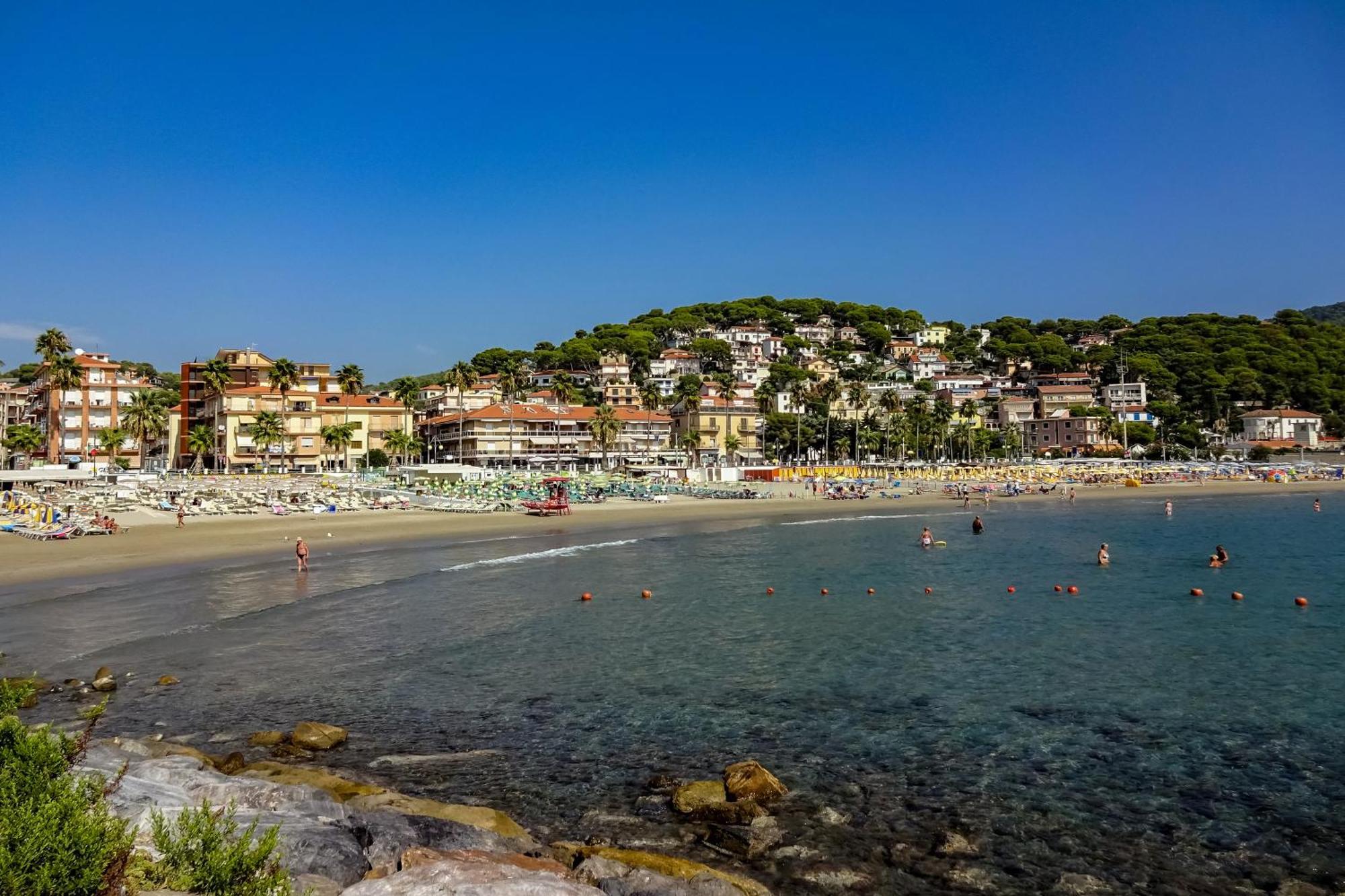 Laigueglia Beach - Happy Rentals Luaran gambar