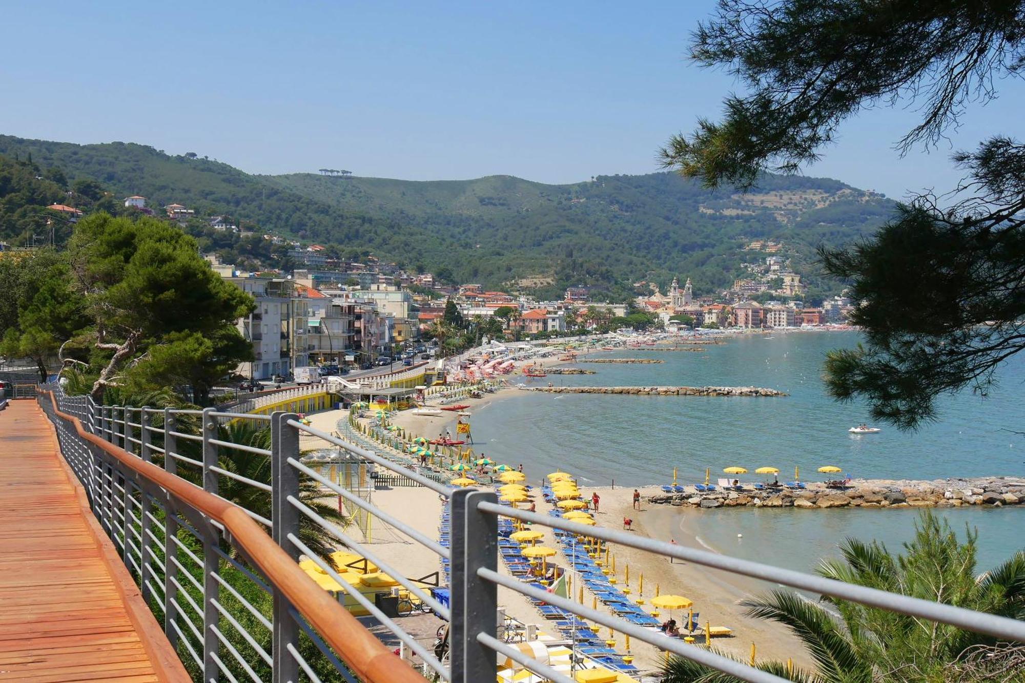 Laigueglia Beach - Happy Rentals Luaran gambar